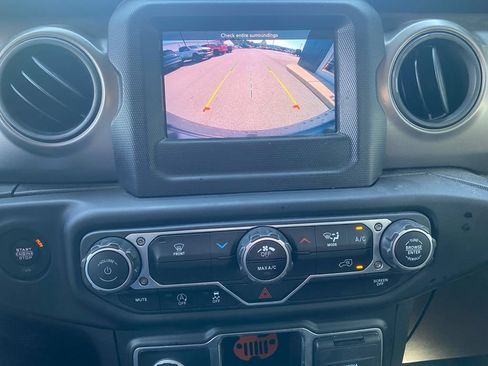 Certified 2023 Jeep Wrangler Unlimited Sport AWD/4WD image 26
