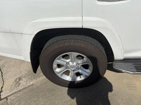 Used 2020 Toyota 4Runner SR5 Premium RWD image 6