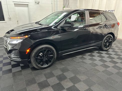 Used 2024 Chevrolet Equinox LS w/ Midnight Edition AWD/4WD image 5