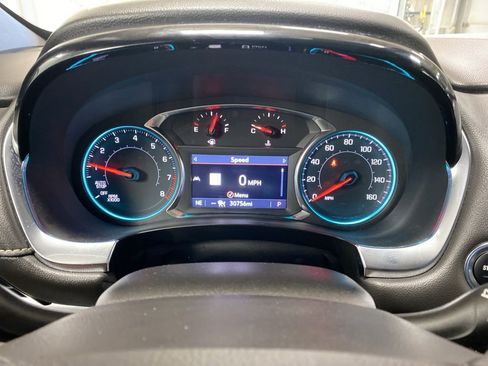 Used 2023 Chevrolet Traverse LT w/ LT Premium Package AWD/4WD image 8