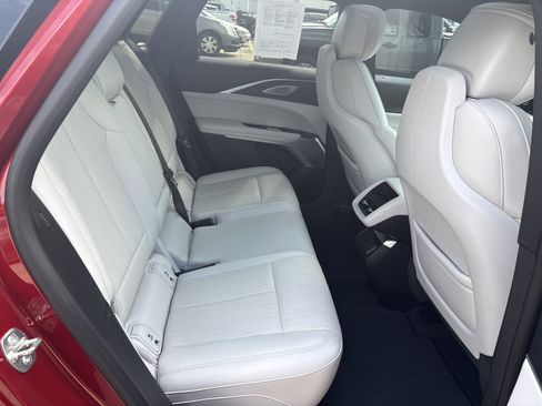 Used 2024 Cadillac Lyriq Sport RWD image 16