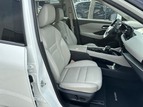 Used 2021 Nissan Rogue SL w/ Premium Package AWD/4WD image 9