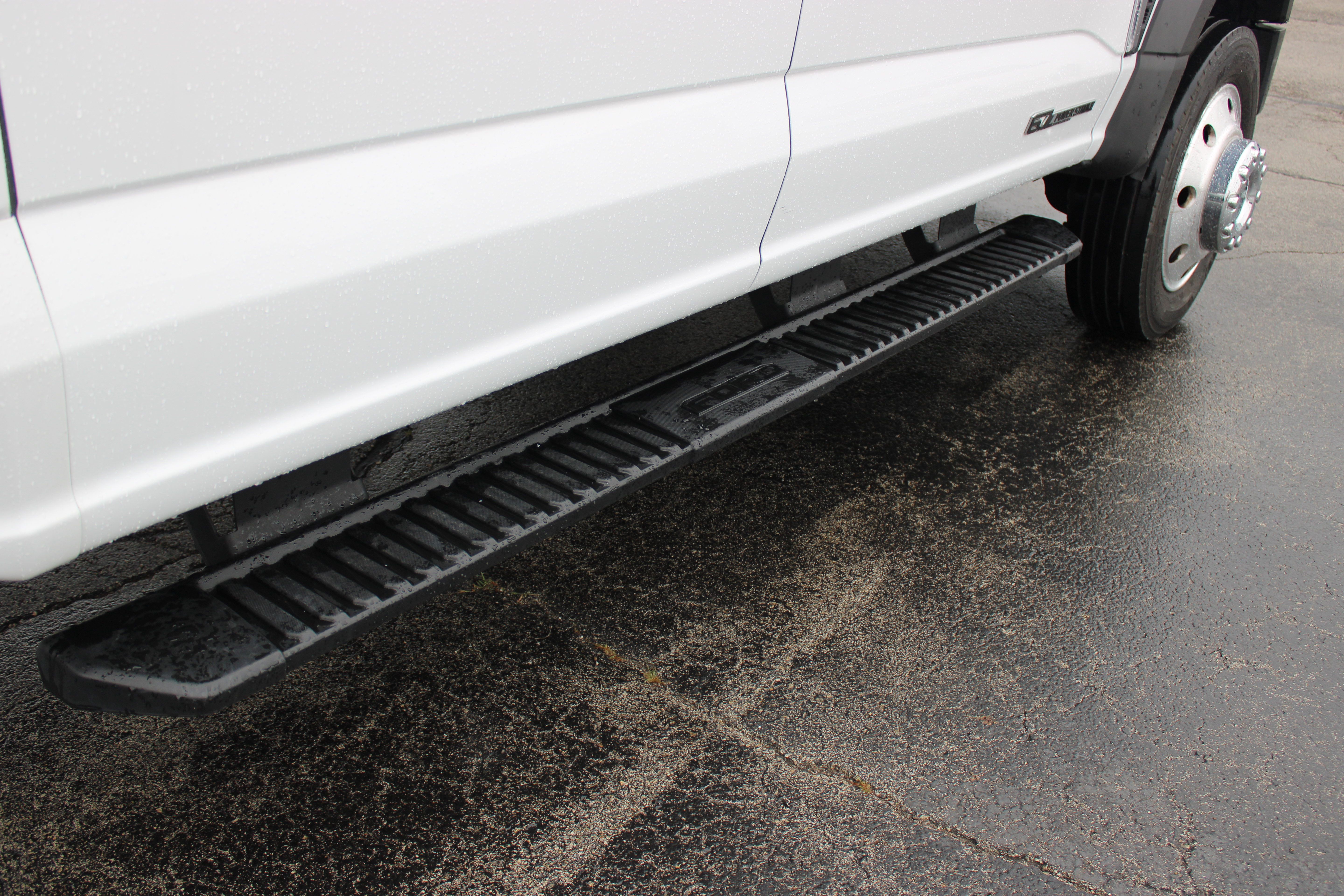 Used 2024 Ford F450 Lariat AWD/4WD image 10