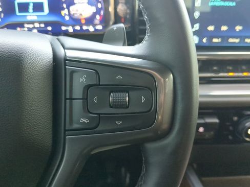 Used 2024 Chevrolet Silverado 1500 High Country w/ Technology Package image 29