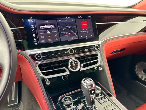 Certified 2022 Bentley Flying Spur V8 image 15