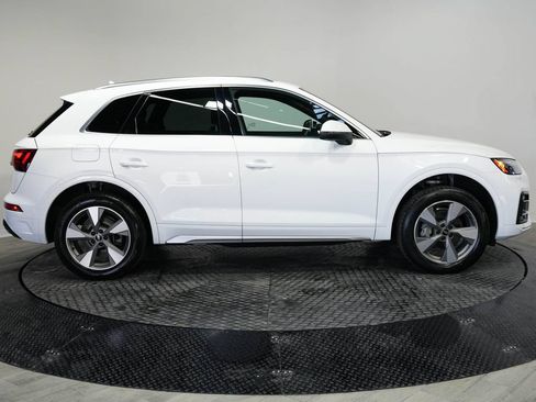 Used 2023 Audi Q5 2.0T Premium Plus w/ Premium Plus Package AWD/4WD image 5
