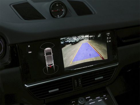 Certified 2023 Porsche Cayenne image 22