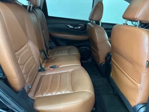 Used 2017 Nissan Rogue SL w/ SL Premium Package image 34