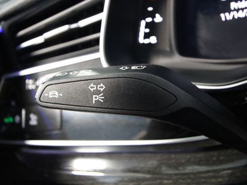 Used 2025 Audi Q7 3.0T Prestige w/ Prestige Package image 12