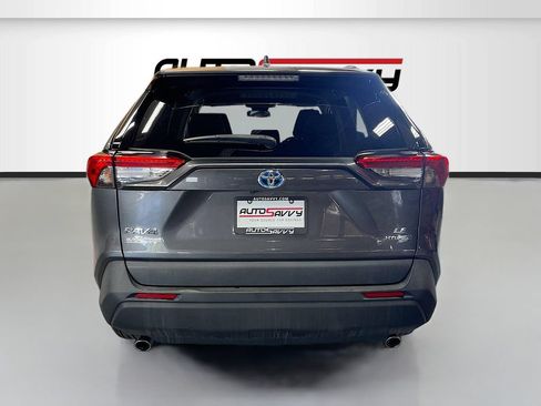 Used 2023 Toyota RAV4 LE AWD/4WD image 6
