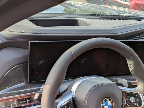 New 2026 BMW 740i xDrive AWD/4WD image 12