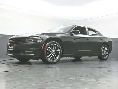 Used 2019 Dodge Charger SXT image 47