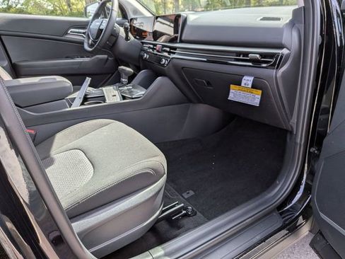 New 2026 Kia Sportage LX FWD image 50