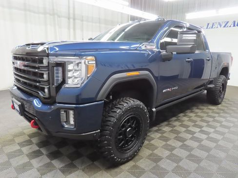 Used 2023 GMC Sierra 2500 AT4 w/ AT4 Premium Plus Package image 7