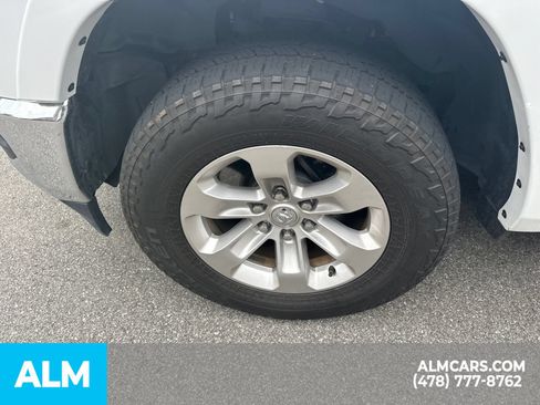 Used 2020 RAM 1500 Laramie w/ Off Road Group AWD/4WD image 13