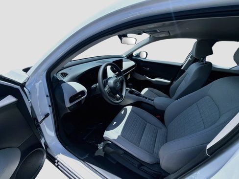 New 2027 Honda HR-V LX image 9