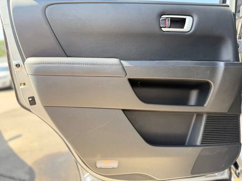 Used 2011 Honda Pilot EX-L image 19