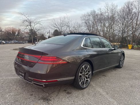 Used 2024 Genesis G90 3.5T image 7