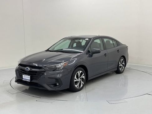 Used 2023 Subaru Legacy Premium image 2