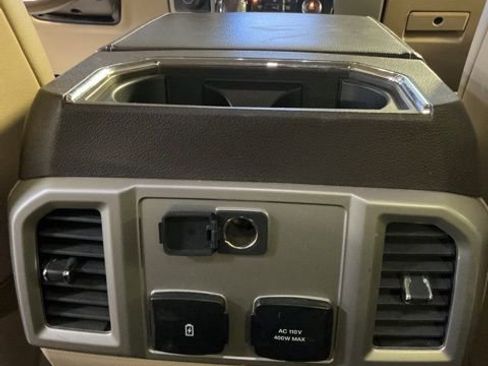 Used 2019 Ford F150 Lariat image 24