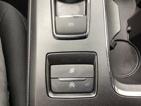 Used 2020 Ford Fusion SE FWD image 54