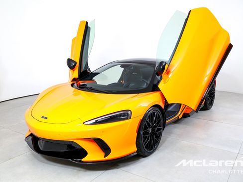 New 2026 McLaren GTS image 5
