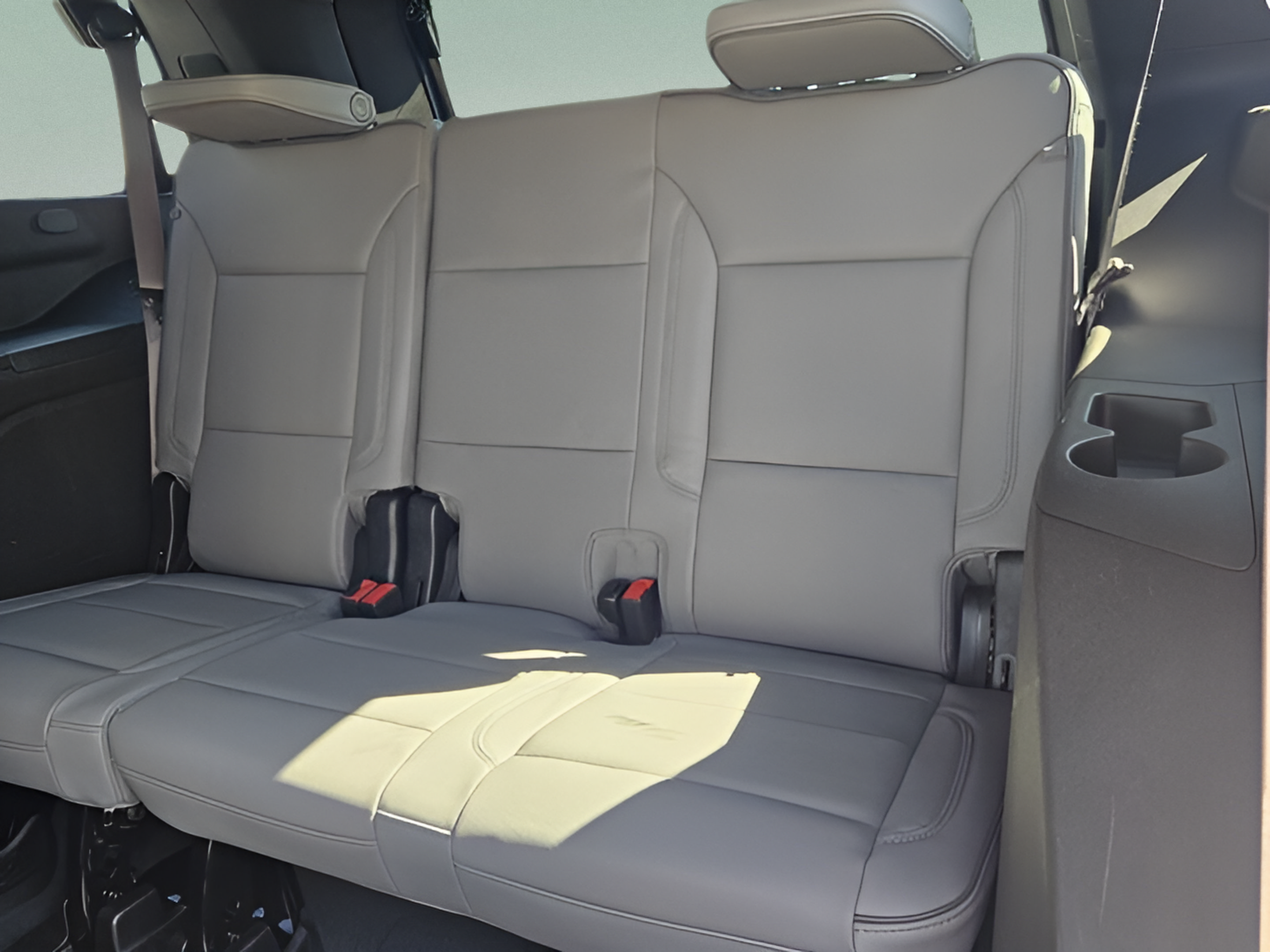 Used 2025 GMC Yukon Elevation AWD/4WD image 9