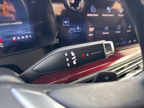 Used 2024 Chevrolet Traverse Z71 image 21