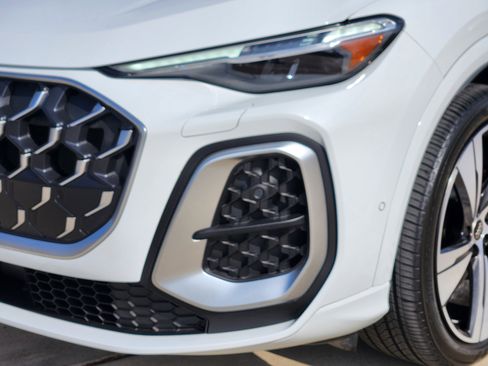 Used 2025 Audi SQ5 Premium Plus image 6