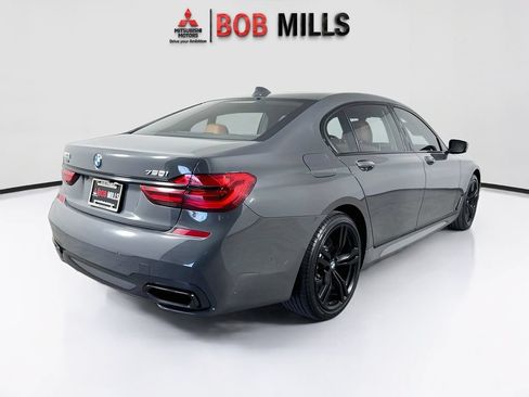 Used 2018 BMW 750i xDrive AWD/4WD image 7