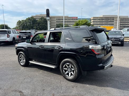 Used 2020 Toyota 4Runner TRD Off-Road Premium w/ Moonroof Package AWD/4WD image 5