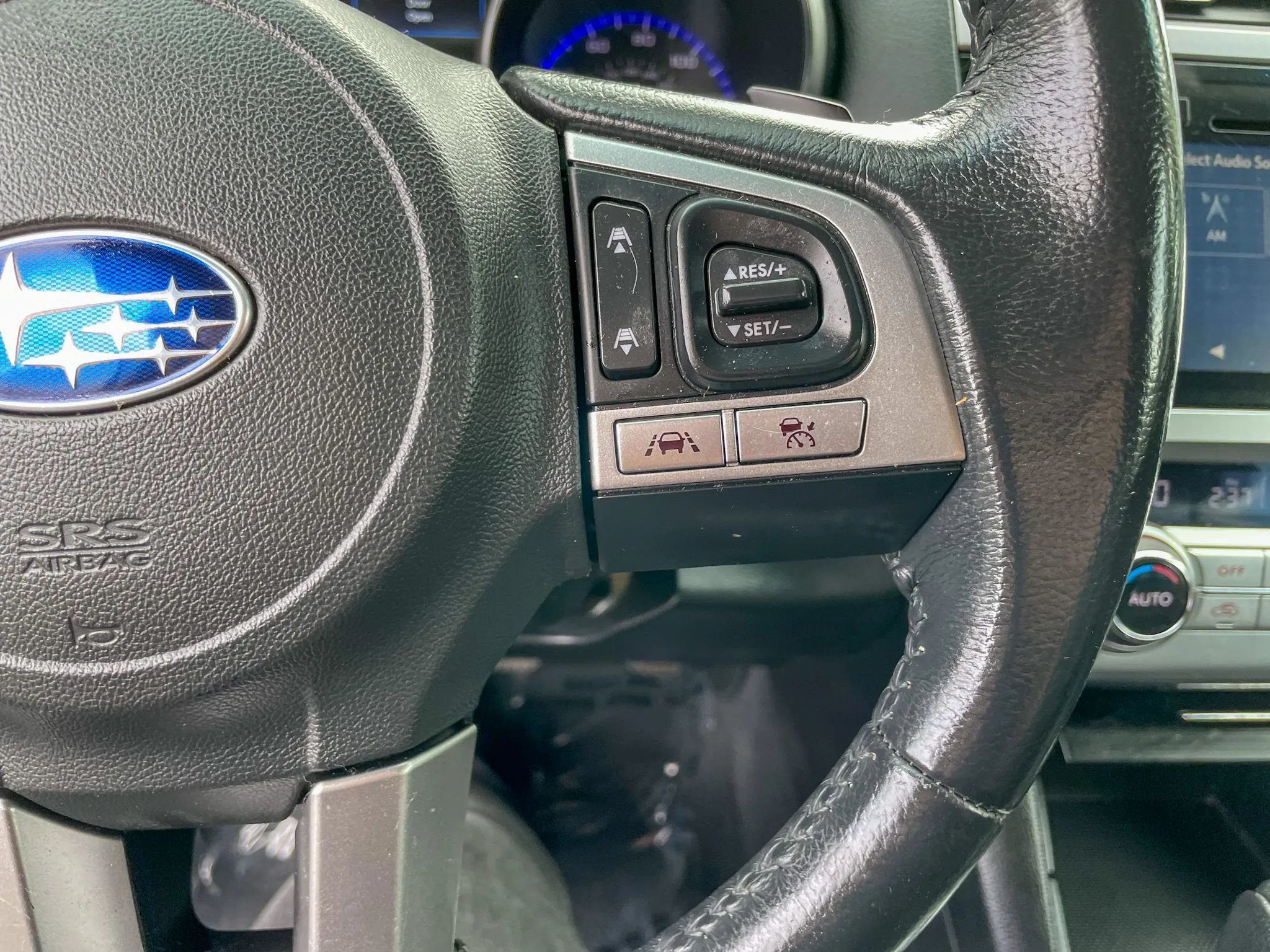 Used 2017 Subaru Outback 2.5i Limited AWD/4WD image 16