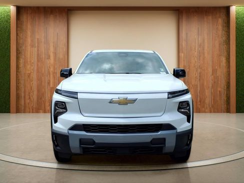 New 2026 Chevrolet Silverado EV LT AWD/4WD image 2