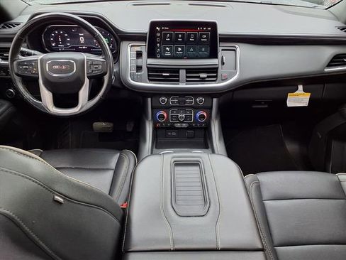 Used 2022 GMC Yukon SLT w/ SLT Premium Package image 10