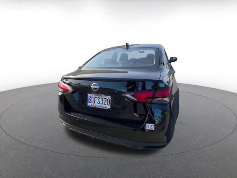 Used 2025 Nissan Versa SV FWD image 14