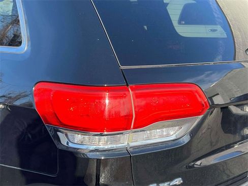 Used 2019 Jeep Grand Cherokee Limited image 10