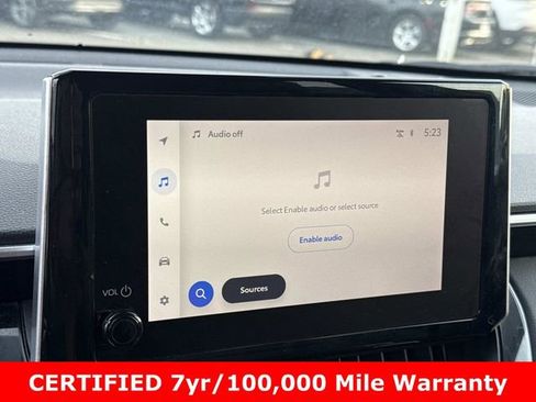 Used 2023 Toyota Corolla Cross XLE image 19