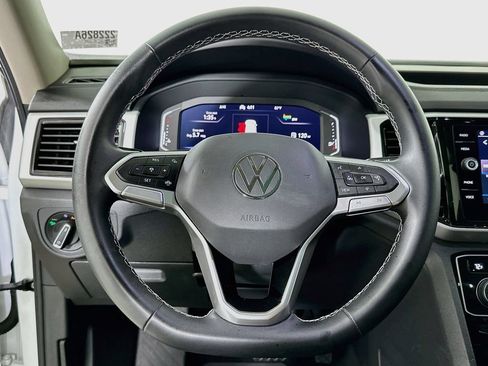 Used 2022 Volkswagen Atlas SE w/ Panoramic Sunroof Package FWD image 18