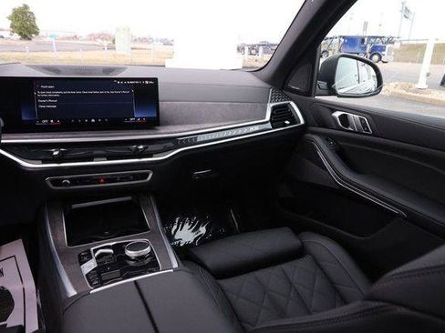 Used 2025 BMW X5 xDrive40i w/ Climate Comfort Package image 24