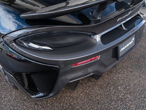 Used 2020 McLaren 600LT Spider RWD image 31