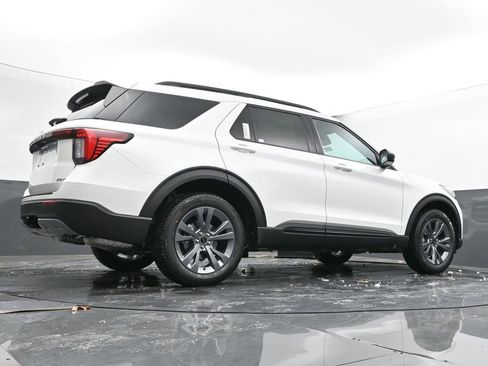 New 2026 Ford Explorer Active w/ Active Comfort Package image 48
