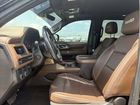 Used 2021 Chevrolet Tahoe High Country w/ Premium Package AWD/4WD image 46