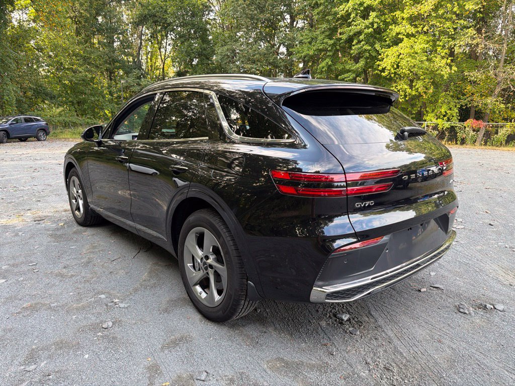 Used 2026 Genesis GV70 2.5T AWD/4WD image 4