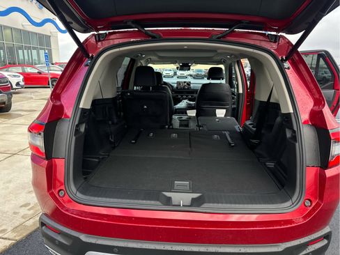 New 2025 Honda Pilot Touring image 57