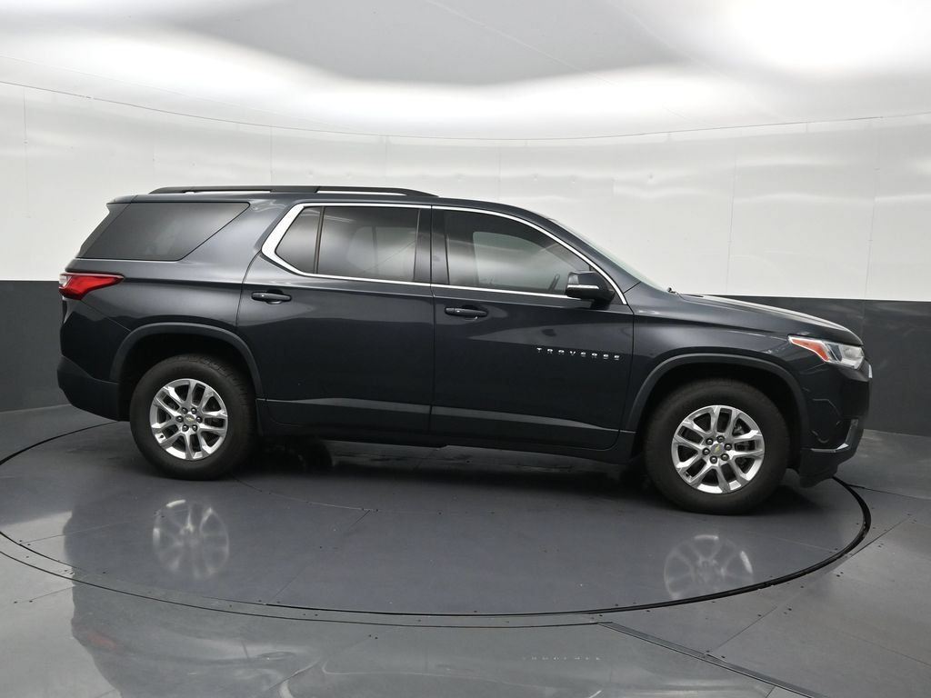 Used 2021 Chevrolet Traverse LT FWD image 7