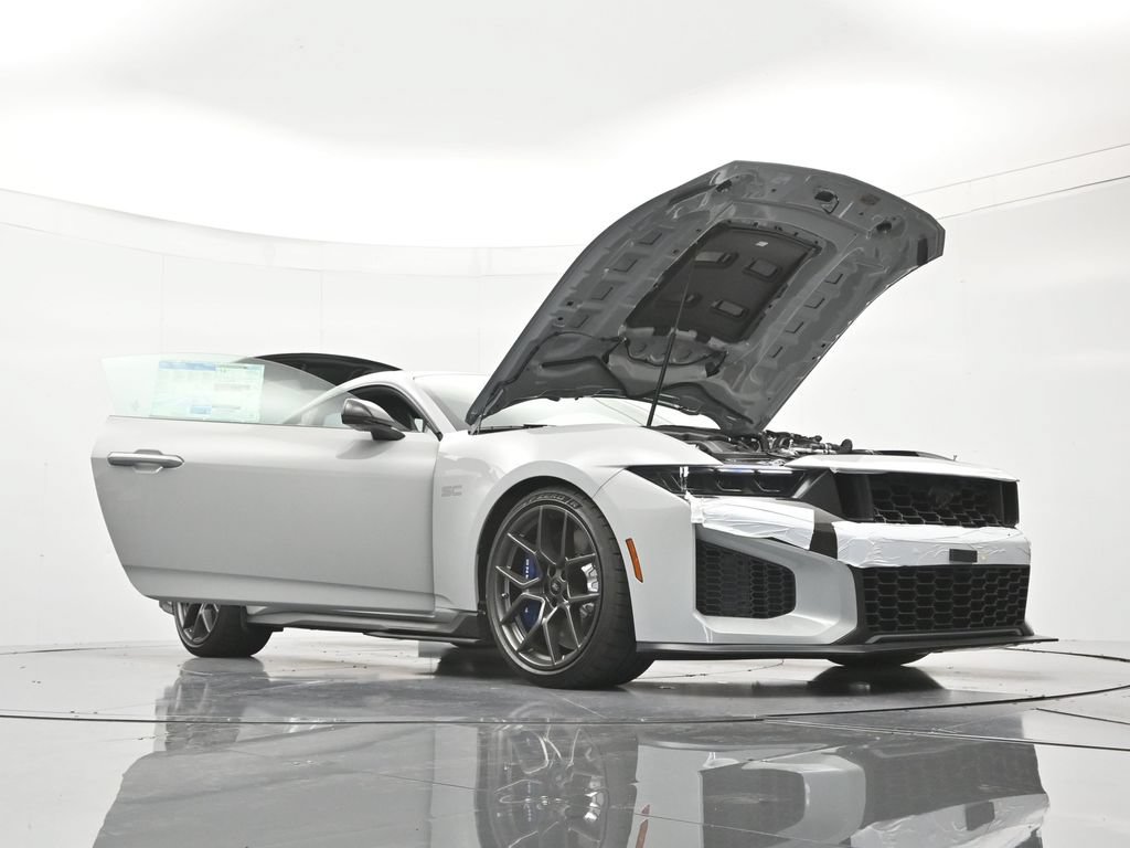 New 2026 Ford Mustang Dark Horse SC w/ Carbon Fiber Exterior Package RWD image 49