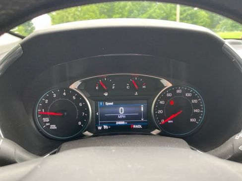 Used 2023 Chevrolet Equinox LT AWD/4WD image 16