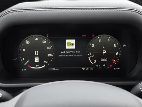 New 2026 Land Rover Defender 110 S image 18