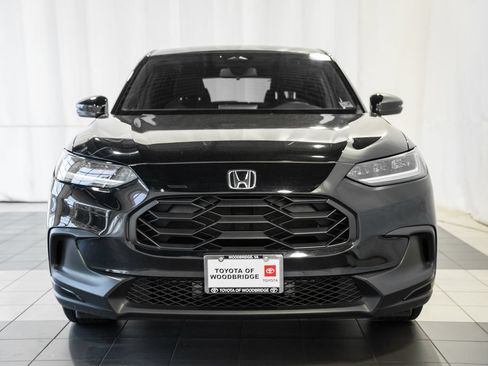 Used 2025 Honda HR-V Sport image 2
