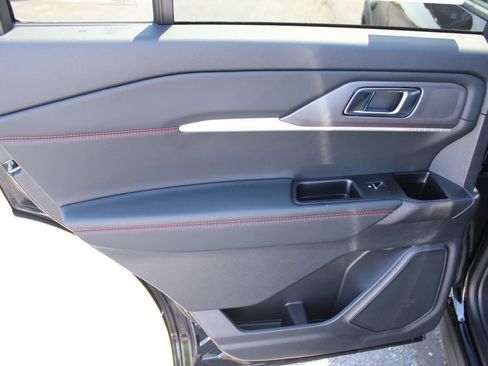 New 2025 Ford Explorer ST-Line image 15